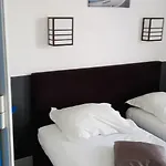 Hotell Kyriad Direct