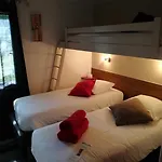 Hotel Kyriad Direct 2*
