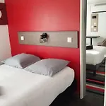 Hotell Kyriad Direct 2*