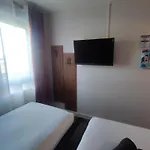 Ξενοδοχείο Kyriad Direct Saintes