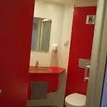 Kyriad Direct Hotell