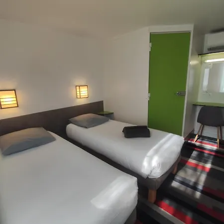 Kyriad Direct Hotel 2*