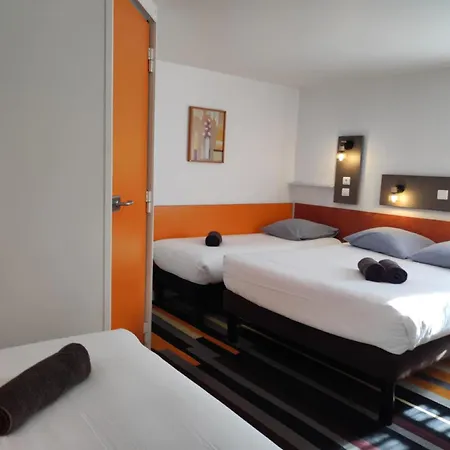 Kyriad Direct Hotel Saintes