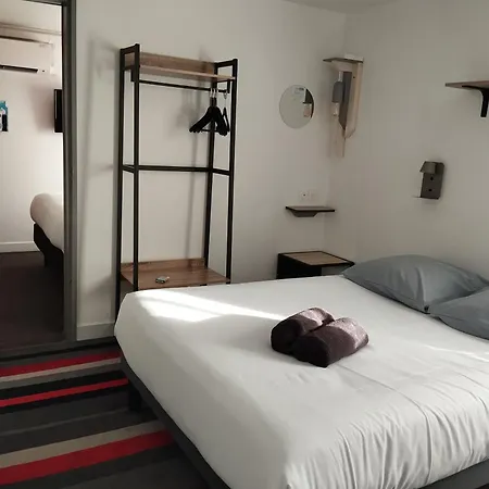 Kyriad Direct Hotel