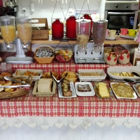 Kyriad Direct 호텔 생트