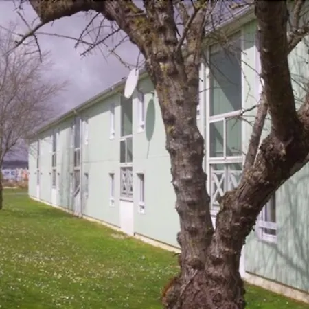 Kyriad Direct 2* 생트