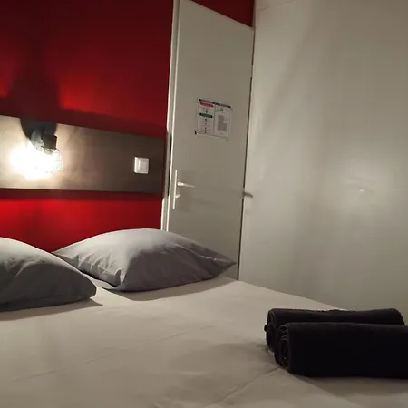 Kyriad Direct 2* Saintes