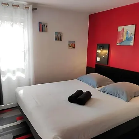Kyriad Direct 2*
