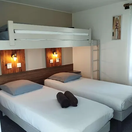 Hotel Kyriad Direct 2*