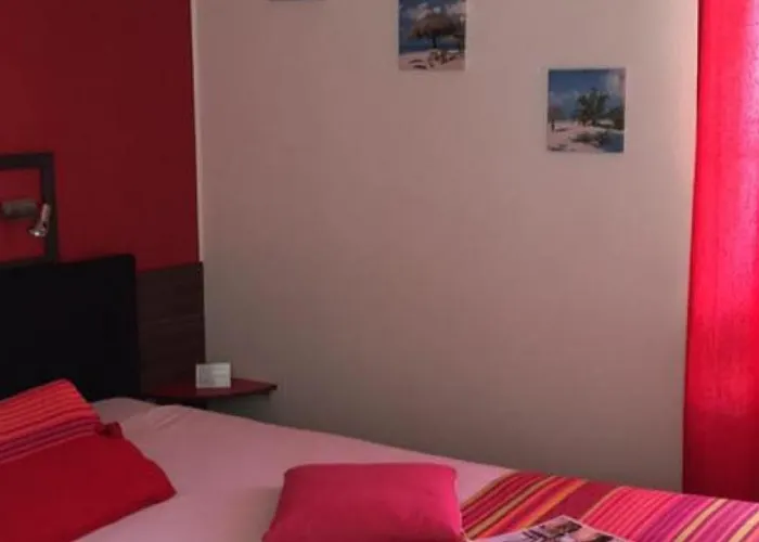 Hotel Kyriad Direct 2*