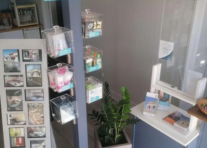 Hotel Kyriad Direct Saintes