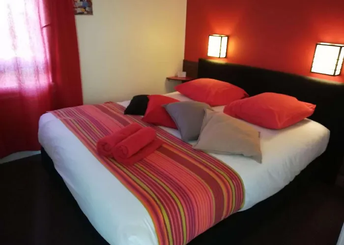 Hotel Kyriad Direct 2*