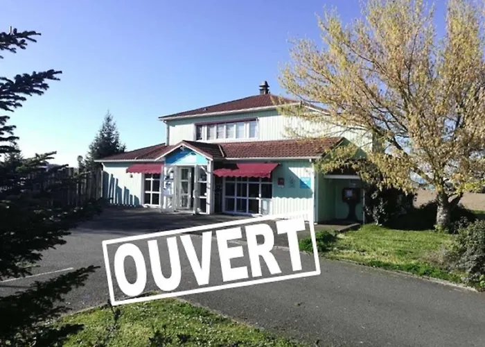 Hotel Kyriad Direct Saintes