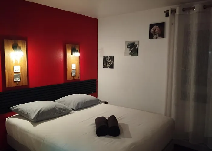 Kyriad Direct 2* Saintes