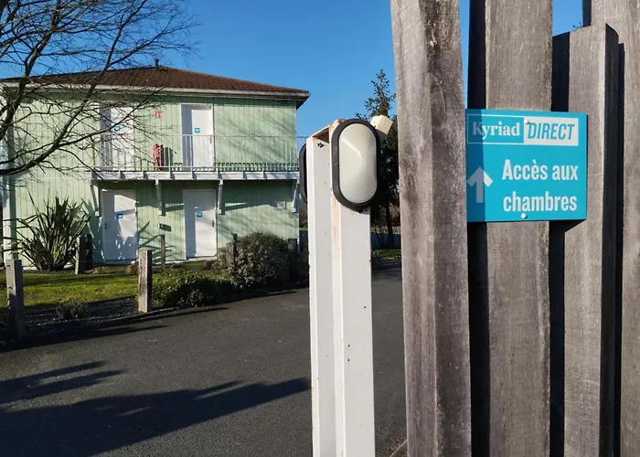 Kyriad Direct Hotel Saintes