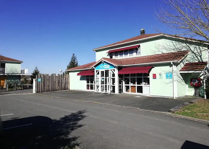 Hotel Kyriad Direct 2*