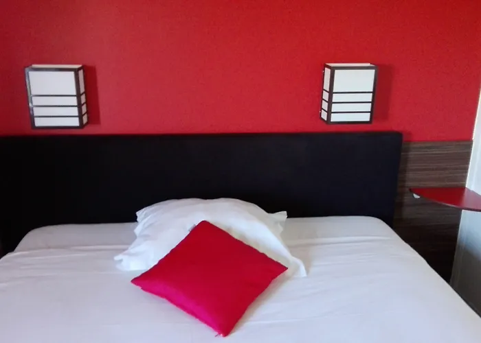 Hotel Kyriad Direct 2*