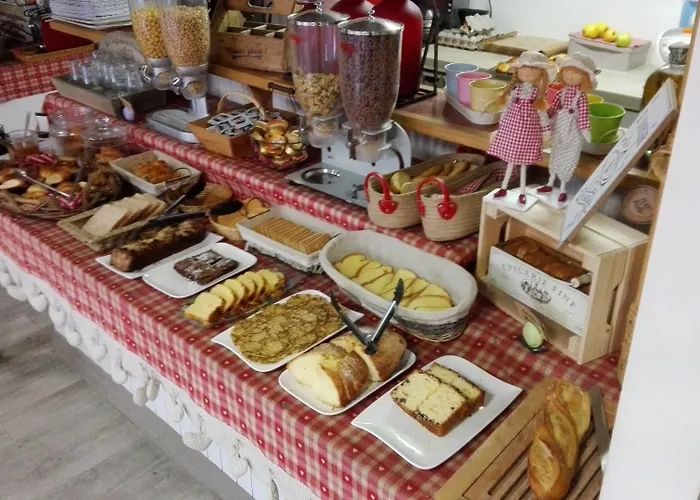 Hotel Kyriad Direct 2*