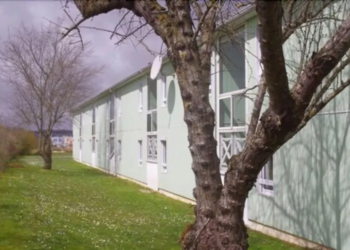 Kyriad Direct 2* Saintes