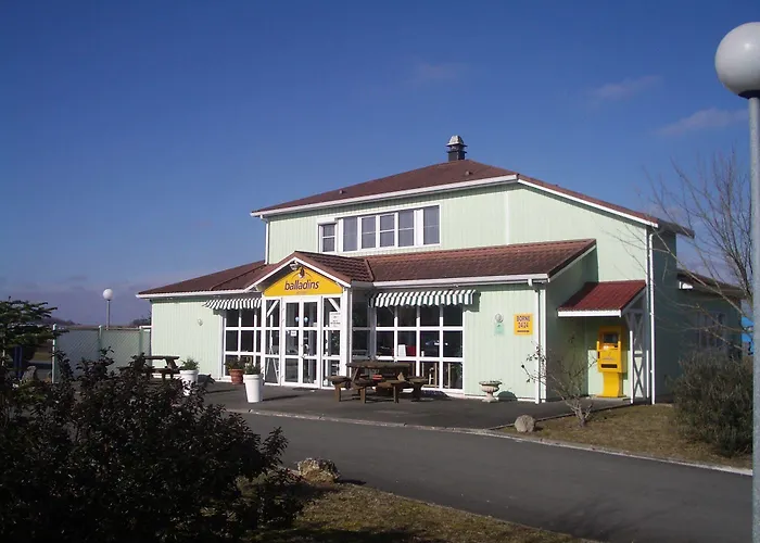 Hotel Kyriad Direct 2*